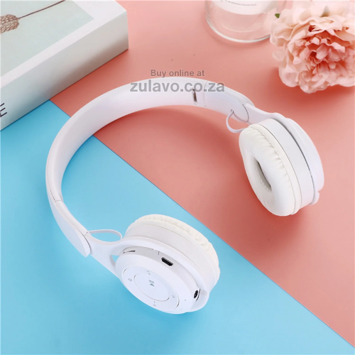 YO8 Stereo Wireless Bluetooth Headphones Bluetooth 5.0 connectivity, immersive stereo sound, and a built-in battery